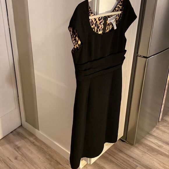 Jessica Howard Dress  - Picture 4 of 5